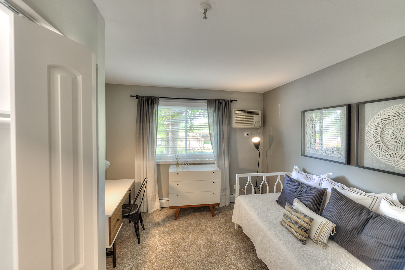 Eagle Creek Apartments, 1130 S Williams Street, Westmont, IL RentCafe